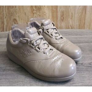 SAS Free Time Leather Shoes Sneakers Tan Womens Size 7M